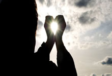 B体育:记者锐评加纳乔和恩昆库互换:白痴才觉得两人价值等同.